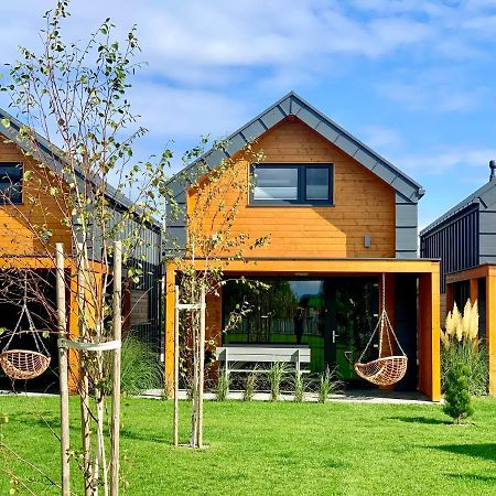 Wakacyjna Wioska Summerland Дзивновек Екстериор снимка